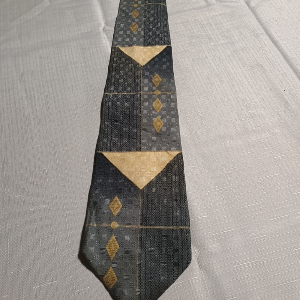 RAFAEL Gray and Gold Geometric Pattern Tie